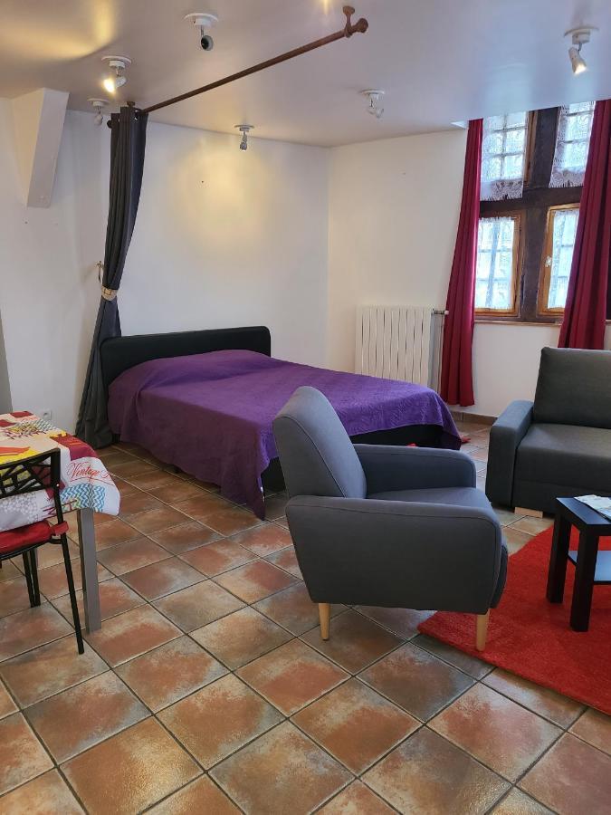 Appartement Du Vieux ทรัวส์ ภายนอก รูปภาพ