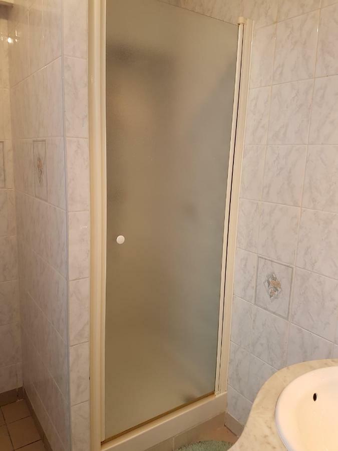 Appartement Du Vieux ทรัวส์ ภายนอก รูปภาพ